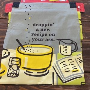 BRAND NEW APRON